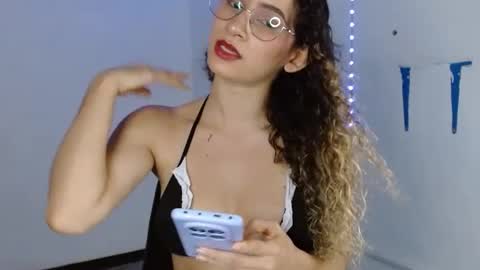 Snapshot of sweetlatin__ chatting on August 1, 2026, 12:43 am SWEET LATINA online show from August 1, 2026, 12:43 am