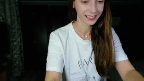 Snapshot of sweetledyselin chatting on September 11, 2025, 4:40 pm SweetLedySelin online show from September 11, 2025, 4:40 pm