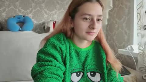 sweetliaison online show from October 22, 2025, 9:42 am