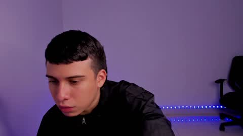 Lian online show from January 13, 2025, 2:18 am