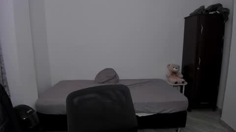 Lian online show from February 4, 2026, 2:06 am