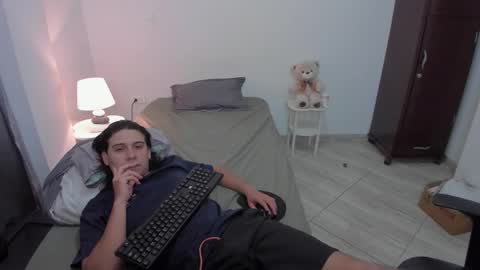 Lian online show from March 27, 2026, 2:06 am