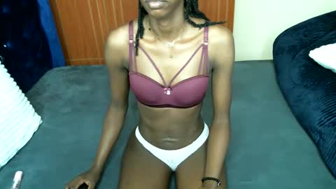 Snapshot of sweetlilly2540 chatting on September 12, 2025, 11:32 am sweetlilly2540 online show from September 12, 2025, 11:32 am