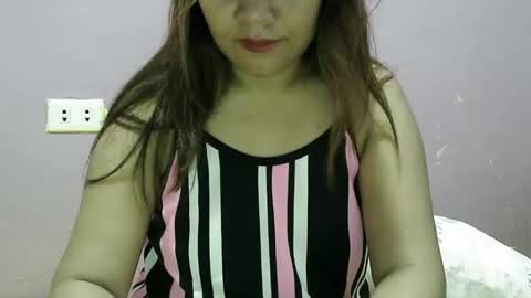 Snapshot of sweetliza20 chatting on October 27, 2025, 12:36 am Liz online show from October 27, 2025, 12:36 am