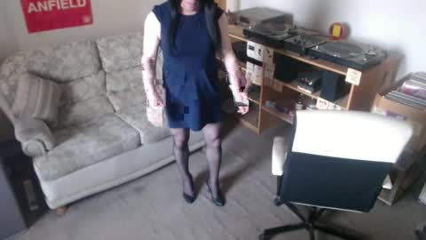 sweetlouise69 online show from December 24, 2024, 2:01 pm