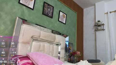 Mia  online show from April 2, 2026, 4:32 am