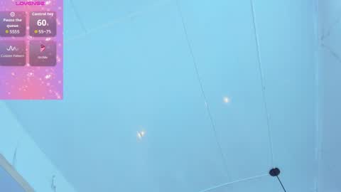 sweetmichel_sexy online show from April 16, 2026, 9:50 pm