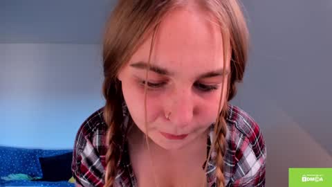 Snapshot of sweetmila1 chatting on September 20, 2025, 3:35 pm Mila online show from September 20, 2025, 3:35 pm