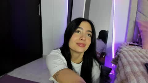 sweetmili133 online show from March 25, 2026, 9:04 am