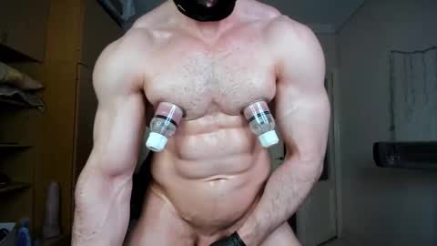 Snapshot of sweetmuscles_boy chatting on June 5, 2026, 7:36 am Lorenzo online show from June 5, 2026, 7:36 am