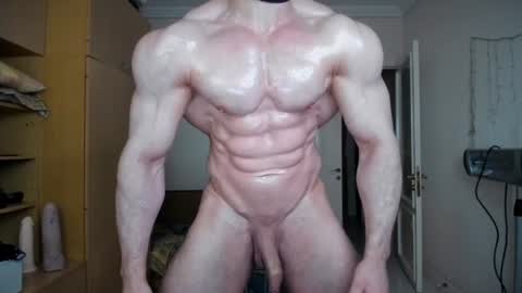 Snapshot of sweetmuscles_boy chatting on July 13, 2026, 4:04 am Lorenzo online show from July 13, 2026, 4:04 am