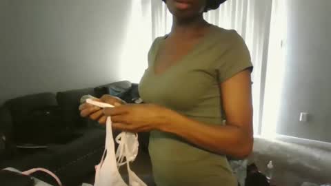 Snapshot of sweetness_cool chatting on September 14, 2025, 6:29 pm sweetness_cool online show from September 14, 2025, 6:29 pm