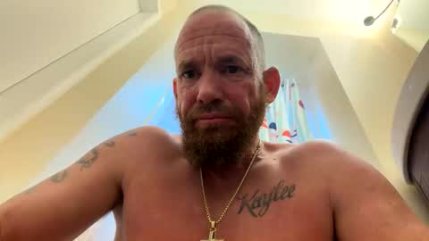 WeAim2PZzz online show from February 4, 2026, 10:32 am