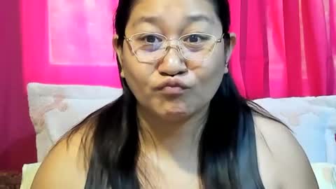 Snapshot of sweetpilipina88 chatting on July 7, 2026, 12:24 am MIA online show from July 7, 2026, 12:24 am