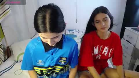 Snapshot of sweetpink1_ chatting on September 27, 2025, 10:59 pm Caro  Lily online show from September 27, 2025, 10:59 pm