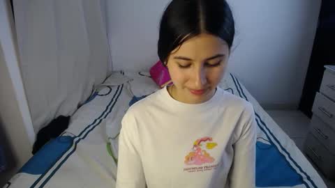 Caro  Lily online show from October 31, 2025, 4:02 am