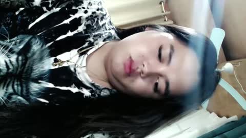 Snapshot of sweetprincess_athena chatting on January 1, 2025, 3:02 am Princess Ella online show from January 1, 2025, 3:02 am