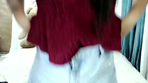 Snapshot of sweetprincess_athena chatting on February 5, 2025, 6:04 pm Princess Ella online show from February 5, 2025, 6:04 pm