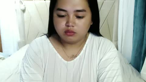 Snapshot of sweetprincess_athena chatting on March 9, 2025, 11:25 am Princess Ella online show from March 9, 2025, 11:25 am