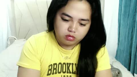 Snapshot of sweetprincess_athena chatting on March 10, 2025, 4:38 am Princess Ella online show from March 10, 2025, 4:38 am