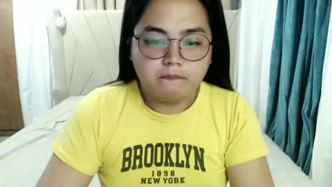 Snapshot of sweetprincess_athena chatting on March 12, 2025, 4:41 am Princess Ella online show from March 12, 2025, 4:41 am