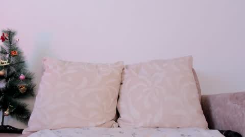 Snapshot of sweetpussyhot_ chatting on December 21, 2024, 8:00 pm Hello Welcome Im here from WEDNESDAY to SUNDAY 430am to  830am and 3  to 7  timeMONDAY and TUESDAY i rest online show from December 21, 2024, 8:00 pm