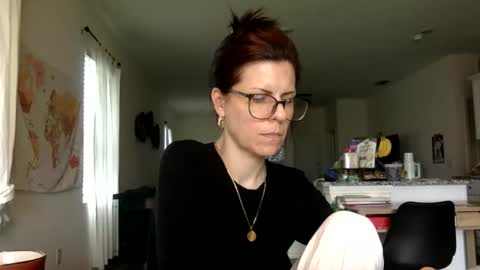 sweetriddance online show from April 23, 2026, 2:52 pm