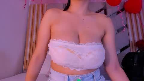 sweetsalome_01 online show from February 19, 2026, 12:01 pm