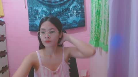 Snapshot of sweetsexygirl20 chatting on July 7, 2026, 6:05 am Mia online show from July 7, 2026, 6:05 am