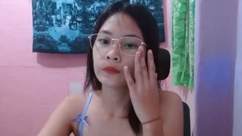 Snapshot of sweetsexygirl20 chatting on July 23, 2026, 9:18 am Mia online show from July 23, 2026, 9:18 am