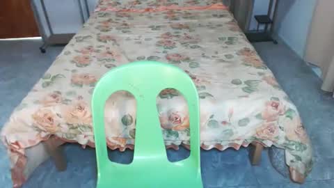 sophie and alex online show from November 10, 2025, 1:15 am