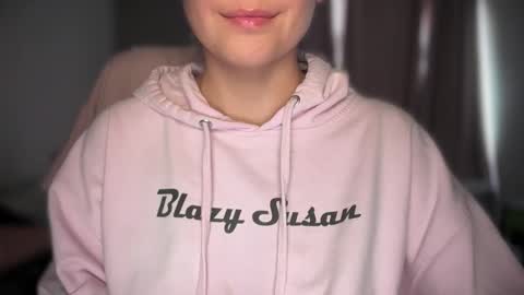 sweetssmashed online show from October 24, 2025, 10:39 pm