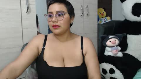sweett_candy1 online show from December 14, 2025, 2:50 am