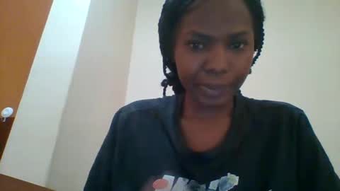sweett_kimmie online show from April 7, 2026, 7:42 am