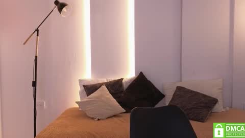 Snapshot of sweetxpearl_ chatting on October 22, 2025, 9:36 pm Nami online show from October 22, 2025, 9:36 pm
