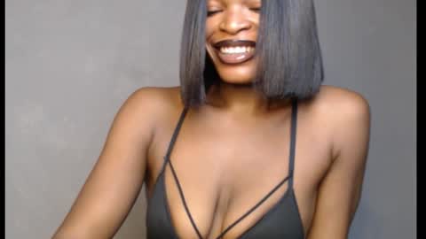 sweetxxboobsx online show from March 20, 2026, 7:02 am