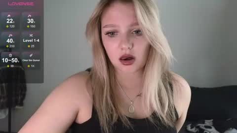 Snapshot of sweety_bettyyy chatting on July 1, 2026, 11:01 am Betty online show from July 1, 2026, 11:01 am