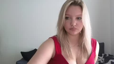 Snapshot of sweety_bettyyy chatting on July 10, 2026, 4:06 am Betty online show from July 10, 2026, 4:06 am