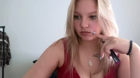 Snapshot of sweety_bettyyy chatting on July 20, 2026, 6:28 am Betty online show from July 20, 2026, 6:28 am
