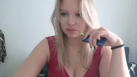 Snapshot of sweety_bettyyy chatting on July 24, 2026, 4:43 am Betty online show from July 24, 2026, 4:43 am