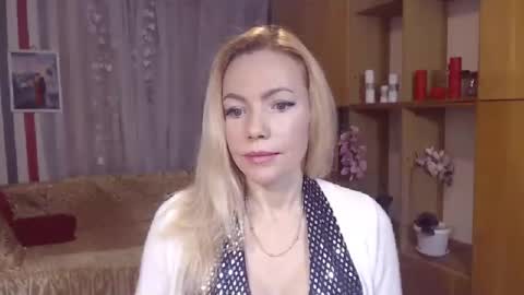 Snapshot of sweety_friend chatting on February 2, 2025, 8:19 pm Sweety friend online show from February 2, 2025, 8:19 pm