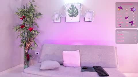 . online show from December 3, 2024, 6:38 pm