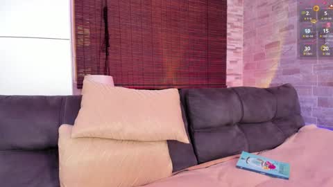 . online show from January 24, 2025, 12:20 pm