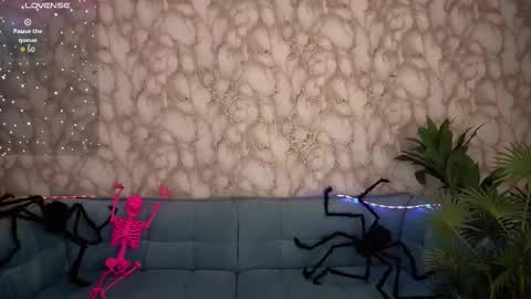 Sweety one  online show from October 24, 2025, 1:29 pm