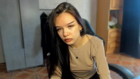 Snapshot of sweetydeviliya chatting on May 17, 2026, 12:01 pm sweetydeviliya online show from May 17, 2026, 12:01 pm