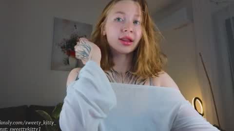 Jenny  give it a sub online show from November 18, 2025, 3:27 pm