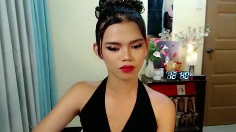 Megan online show from May 6, 2026, 4:41 am