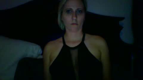 Snapshot of swingersdfw chatting on October 11, 2025, 3:50 am swingersdfw online show from October 11, 2025, 3:50 am