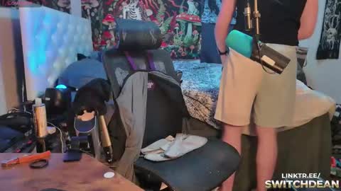 Switch online show from November 18, 2025, 7:18 pm