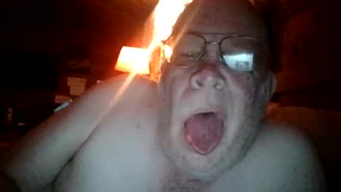 Snapshot of swm769 chatting on November 28, 2025, 10:23 pm swm online show from November 28, 2025, 10:23 pm